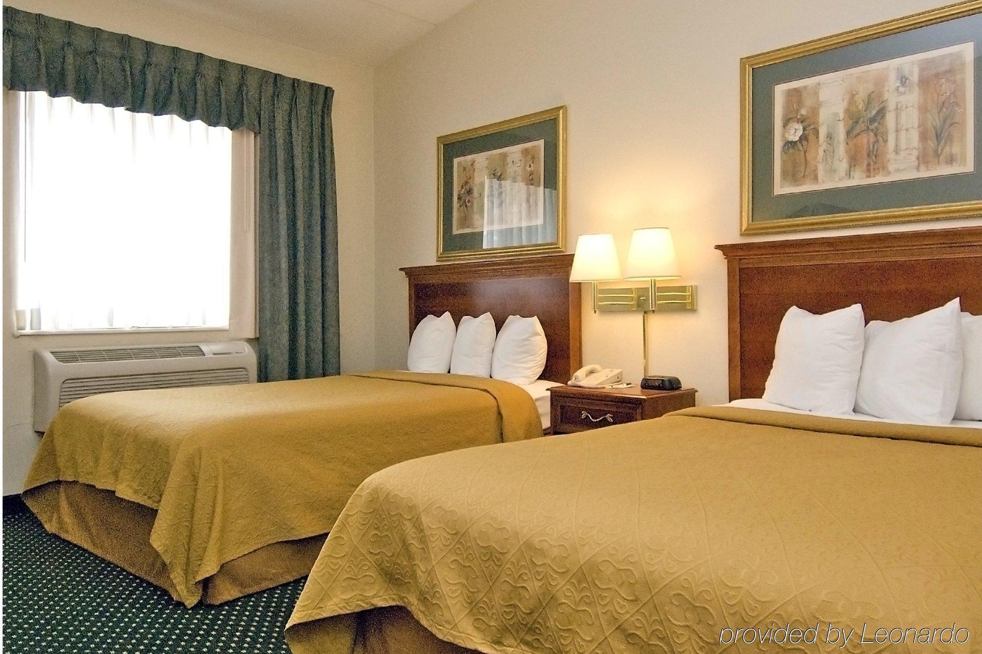 Quality Inn & Suites Lexington Habitación foto